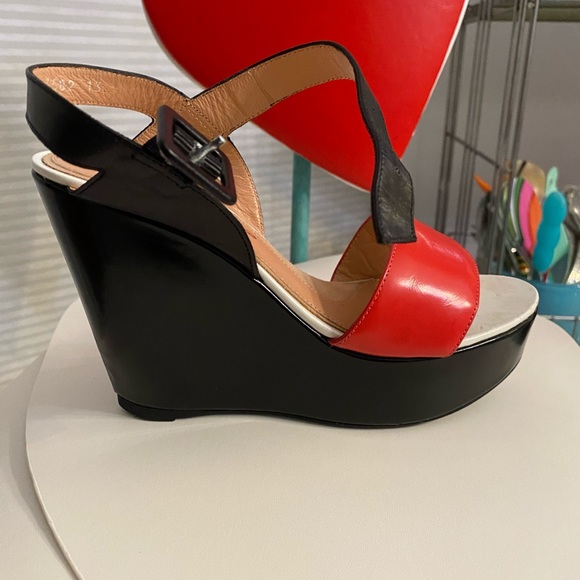 Robert Clergerie France Size 7 wedges with flare - Picture 4 of 7
